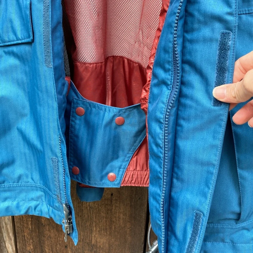 The North Face Men’s outdoor ski jacket size XL blue